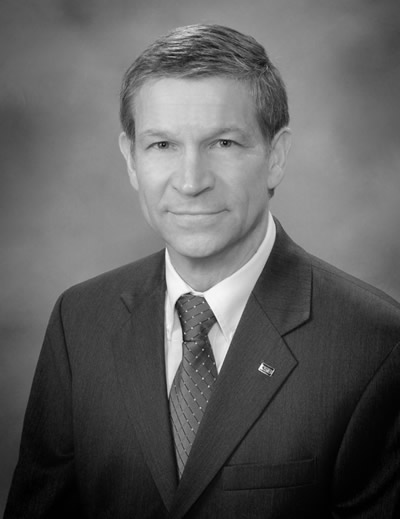Eddie Steiner, president and CEO, The Commercial Savings Bank (CSB) is the recipient of The University of Akron Wayne College Distinguished Alumni Award for 2017.